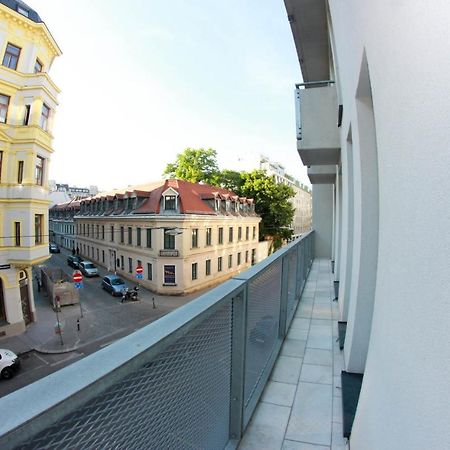 Rafael Kaiser - Paros Apartment - Contactless 24H Check-In Wien Exteriör bild